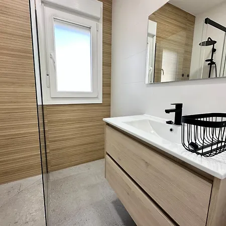 Holiday home Ref P1. 2 Con Piscina Privada.