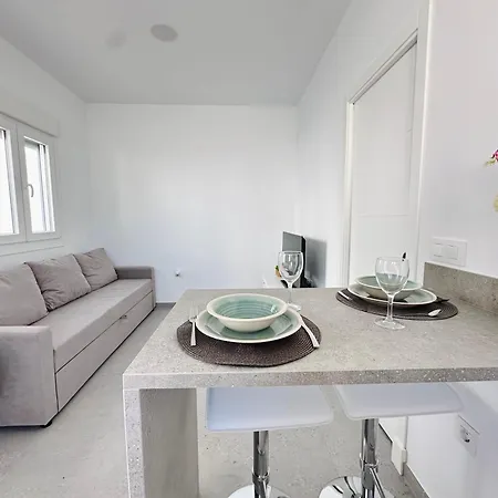 Ref P1. 2 Con Piscina Privada. Holiday home *
