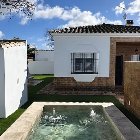 Ref P1. 2 Con Piscina Privada.