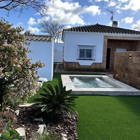 Holiday home Ref P1. 2 Con Piscina Privada. Chiclana de la Frontera